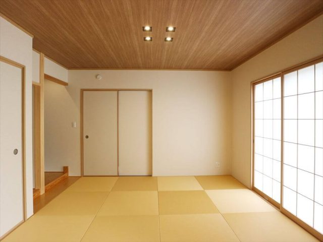 収納と動線にこだわった大人シックな家