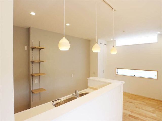 １階で生活が完結する半平屋スタイル