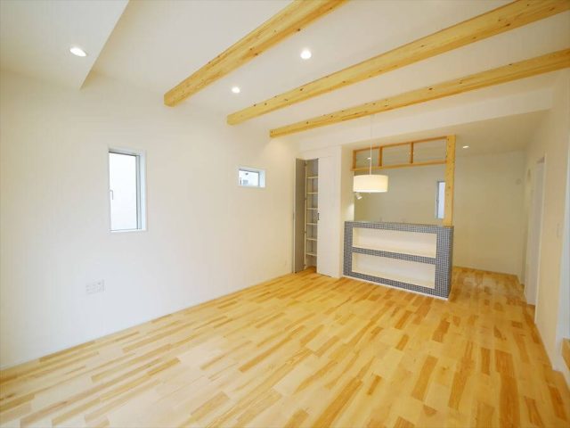 南からいっぱい降り注ぐ太陽から生まれるやさしさの家